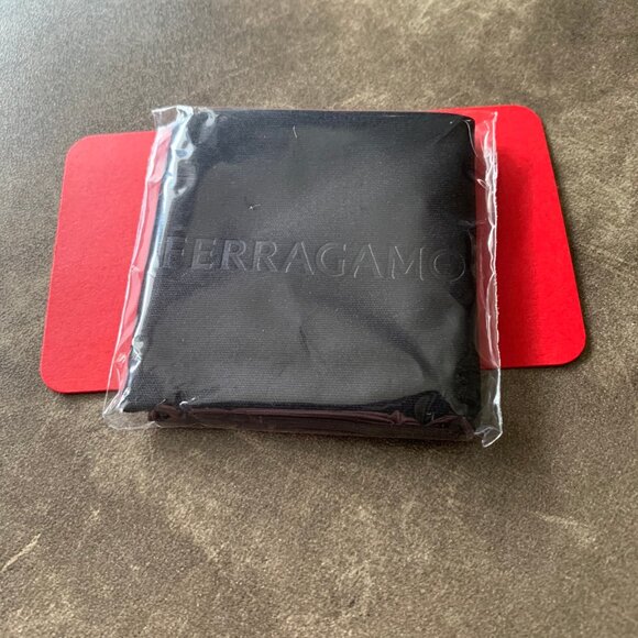 NIB- Women's Salvatore FERRAGAMO Stylized Aviator w/ Gradient Lens - Picture 14 of 15